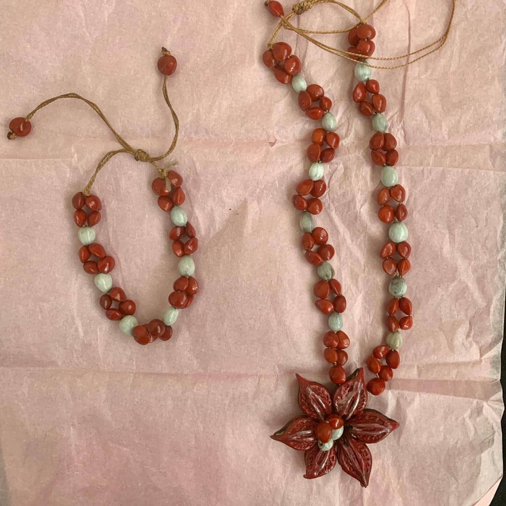 Red Lucky Seeds Necklace and Bracelet